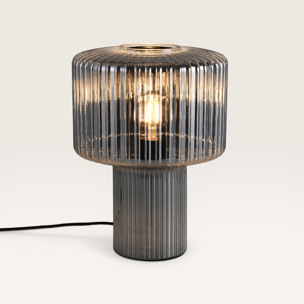 Tischleuchte Ferano vetro fumé – Lampe aus geripptem Rauchglas