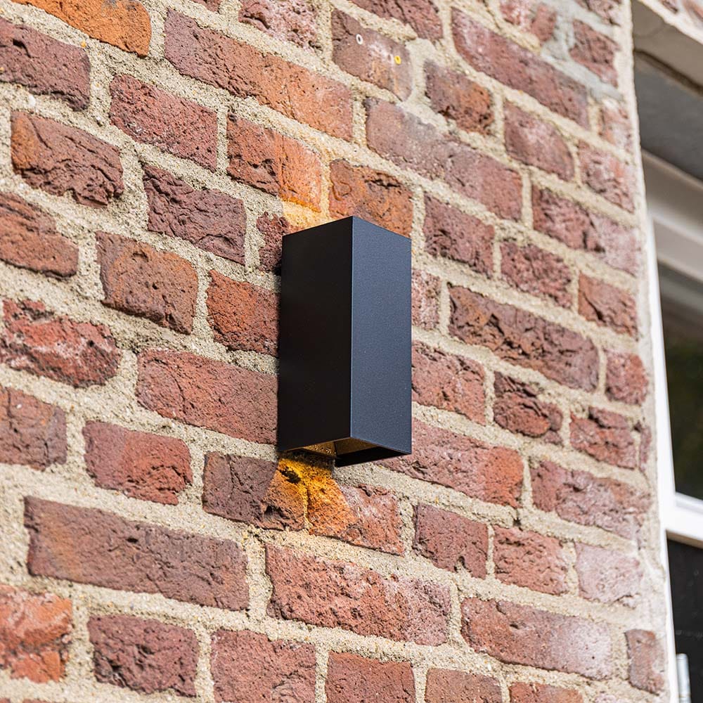 Miles S LED wandlamp - dimbaar - up en down light - 3000K warm wit- 10 Watt 820 lumen- IP65 waterdicht - Zwart - buitenverlichting afbeelding 1