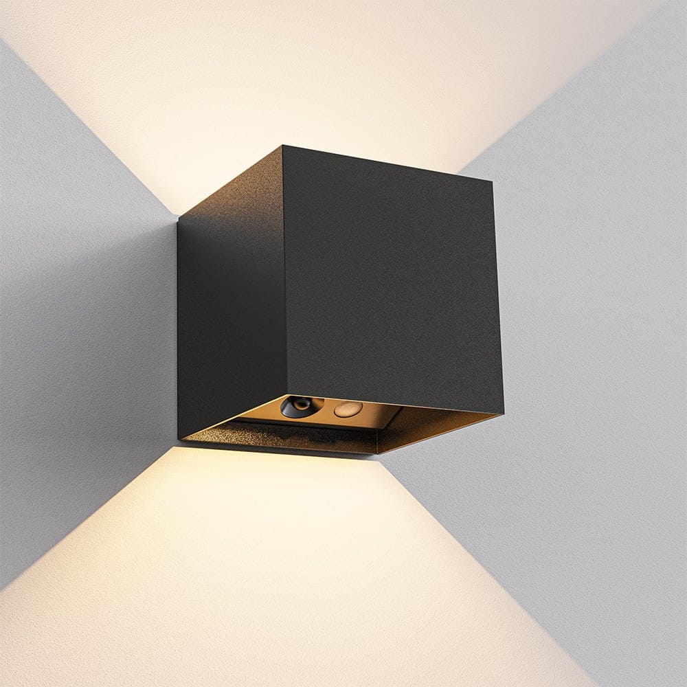 HOFTRONIC™ Kansas wandlamp op batterijen - Zwart - IP44 Binnen & buiten - 3000K warmwit licht - Up & Down - USB oplaadbare wandlamp - grote accu - Incl. Bewegingssensor