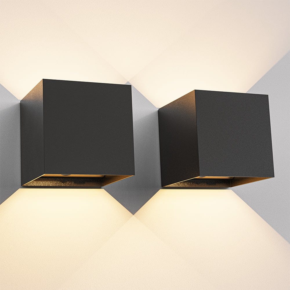 2-pack - Kansas wandlamp op batterijen - Zwart - IP44 Binnen & buiten - 3000K warmwit licht - Up & Down - USB oplaadbare wandlamp - grote accu - Incl. Bewegingssensor afbeelding