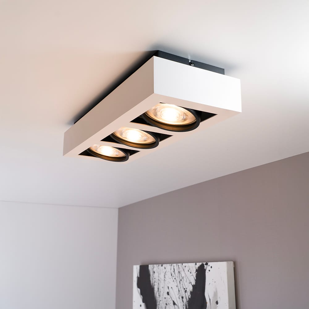 Castor bianco nero III by LUSENZ - Rechthoekige 3-lichts plafondlamp met richtbare spots, mat witte coating en matzwart interieur afbeelding