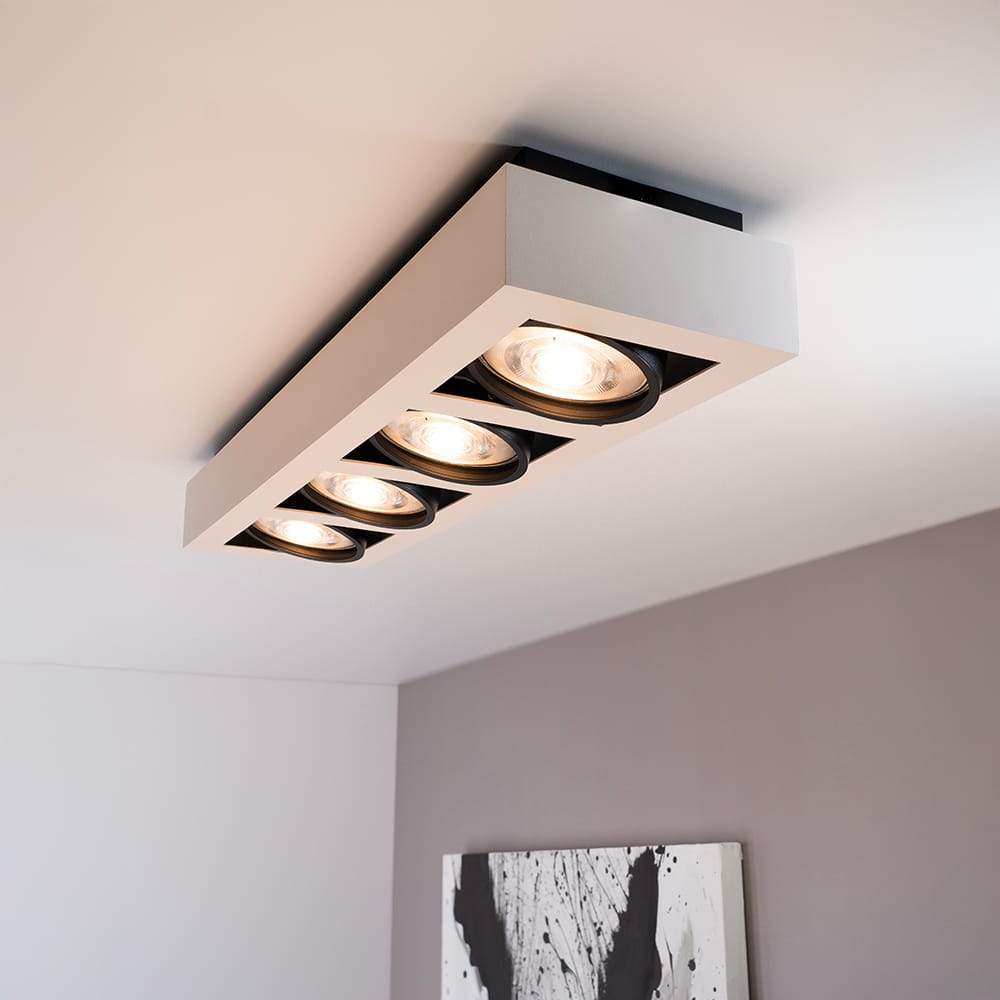 Castor bianco nero IV by LUSENZ - Rechthoekige 4-lichts plafondlamp met richtbare spots, mat witte coating en matzwart interieur afbeelding