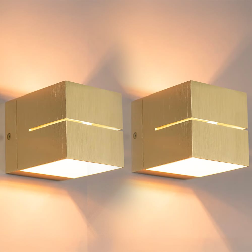 2x Gemini oro by LUSENZ - Kubusvormige up and down wandlamp met een geborstelde gouden coating