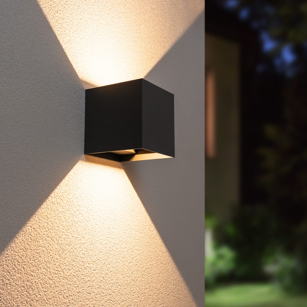 Kansas XL LED Wandlamp kubus - 20W 1850lm - 3000K warm wit - IP65 Waterdicht - Zwart - Up & downlight - Voor binnen en buiten afbeelding