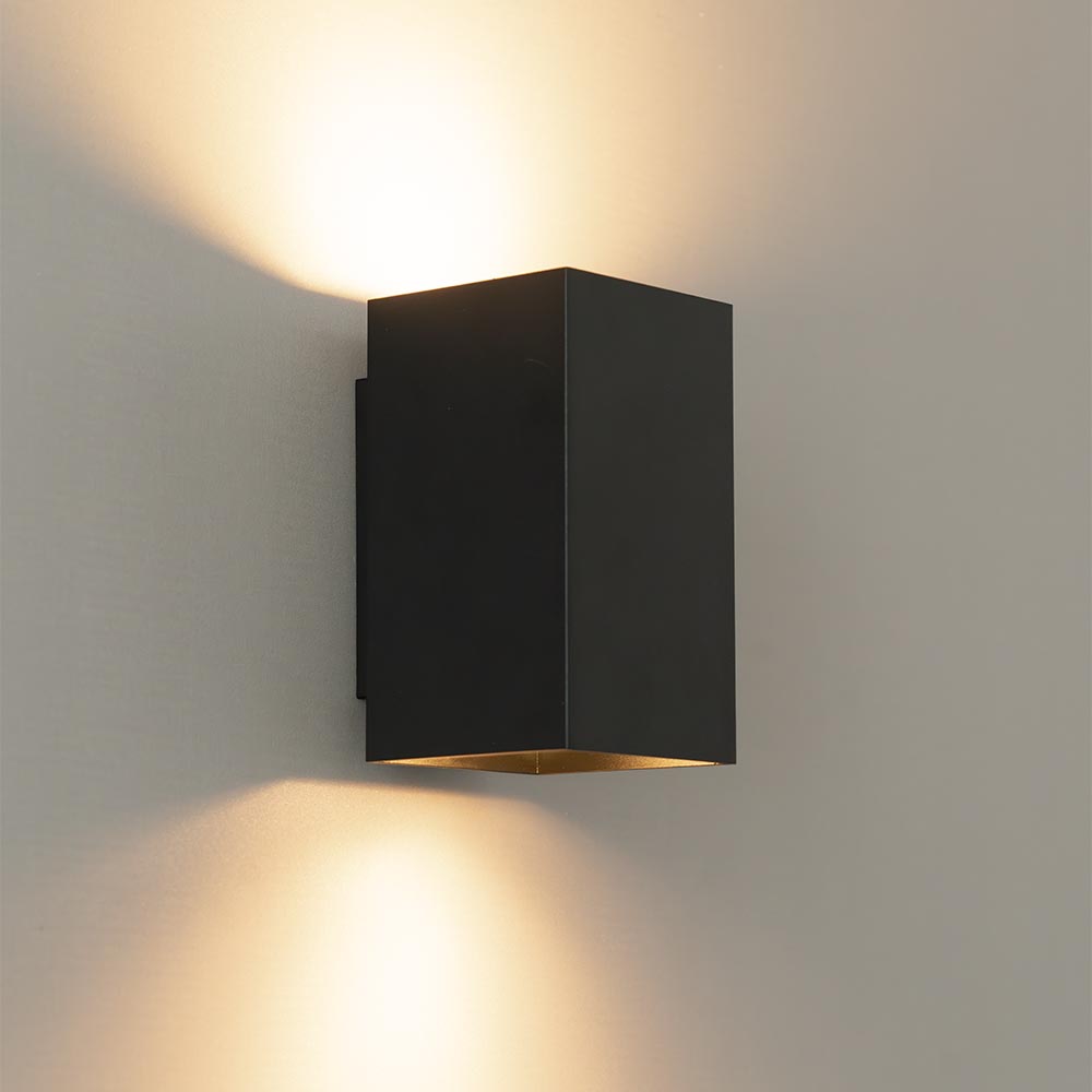 Cometa nero m - Rechthoekige wandlamp met mat zwarte coating - Up and downlight