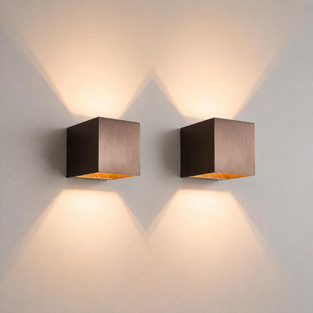 2x Fornax bronzo - Cube-shaped up and down wall lamp with a brushed bronze coating